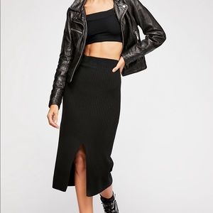 Free People Skiline midi skirt. Size Med